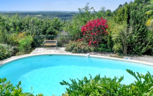 Maison de 2 chambres avec piscine privee jardin amenage et wifi a Bruniquel