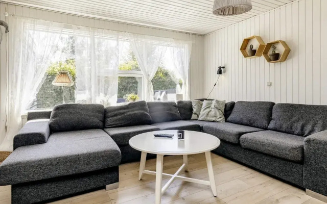 7 Person Holiday Home in Hals-by Traum