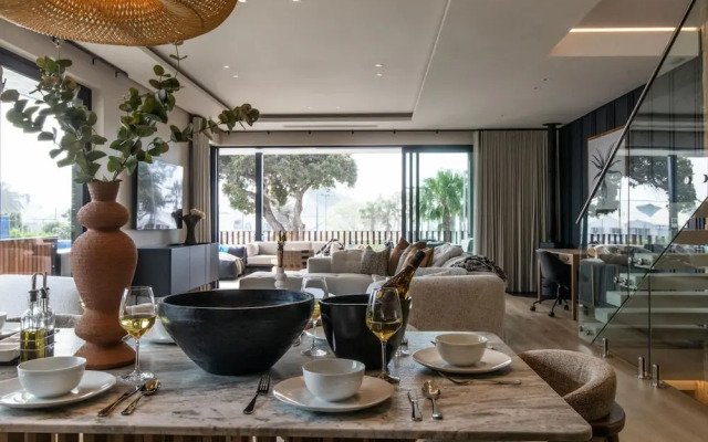 Incredible Camps Bay Escape w Pool Solange Villa