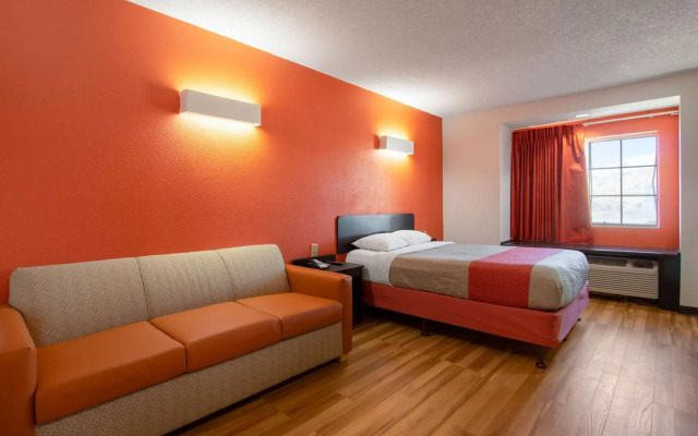 Motel 6 El Paso, TX - Southeast