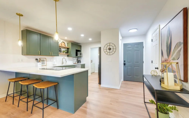 Branson Getaway w/ Balcony & Resort Amenities!