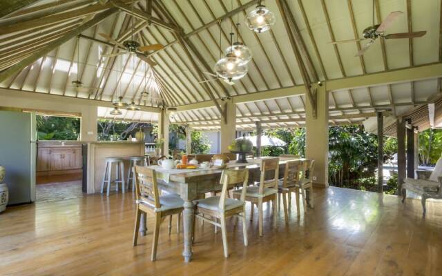 Villa Koyama by Villa Finder