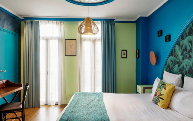 Villa Bougainville by Happyculture