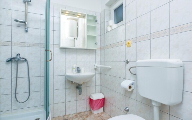 Awesome Home in Duce With Wifi and 3 Bedrooms