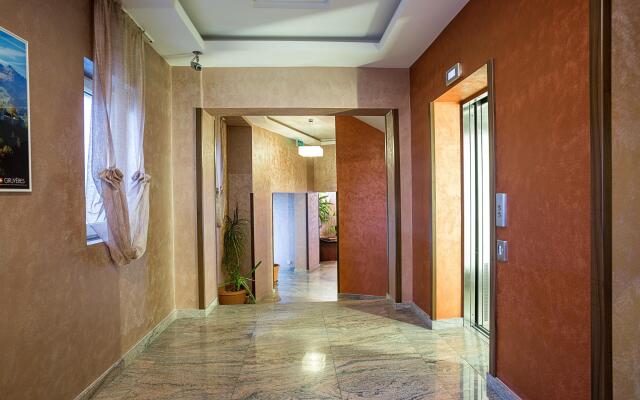 Inter Business Bucharest Hotel