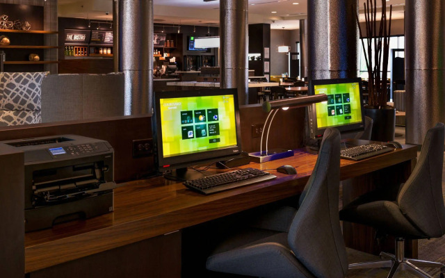 Courtyard by Marriott Somerset