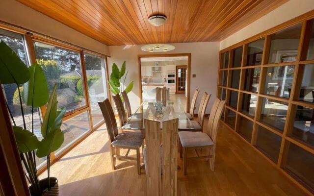 Relax at the Blue Spa House in the Highlands