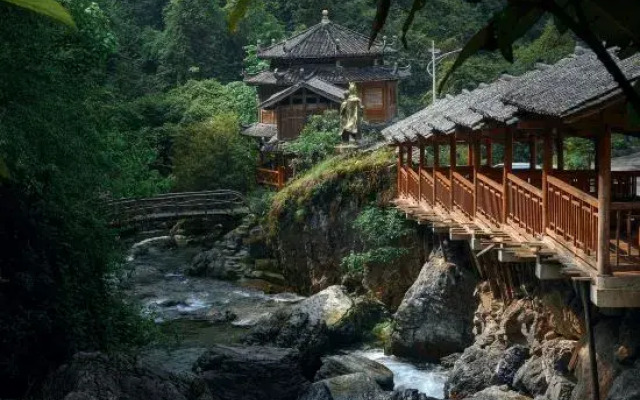 Chunjixia Resort