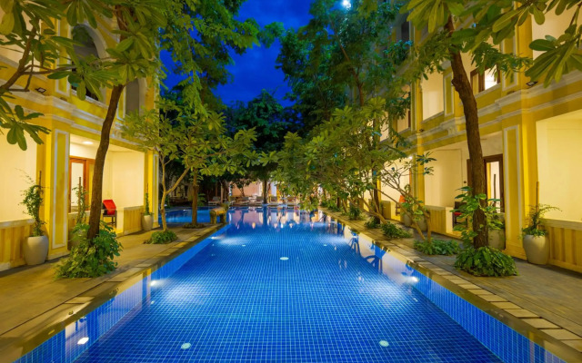 La Residence WatBo Hotel