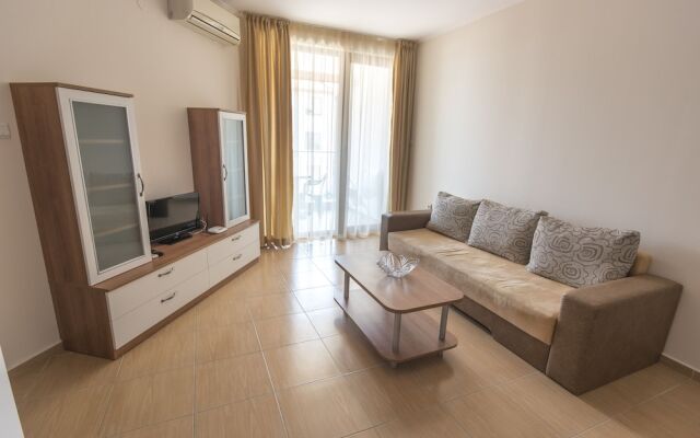 Apollon Complex Apartment