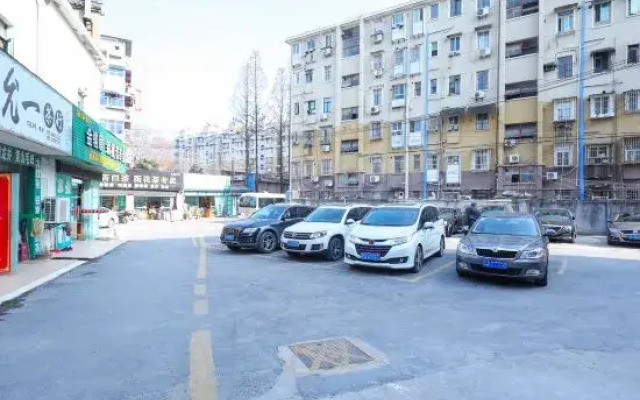 Qingmu Boutique Hotel