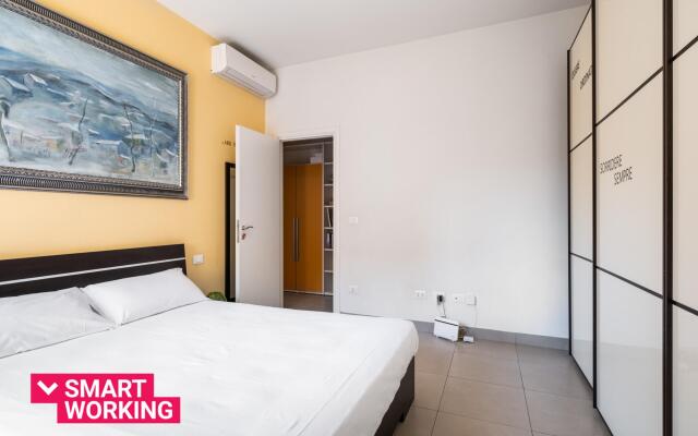 Bergonzoni Modern Apartment by Wonderful Italy