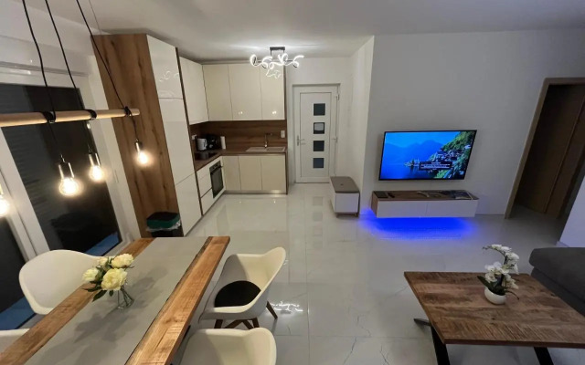 Poolhouse Flip Flop - mit privatem Pool