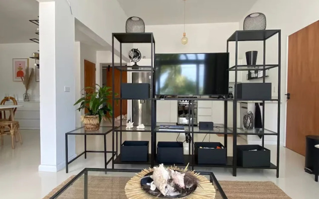 Palm Beach Vacaysuites - Palm Suite 100m2