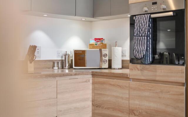 Kennet House Serviced Apartments, Reading - Apt B