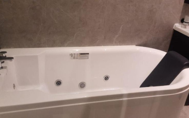 Al Muteb Suites Ghranada