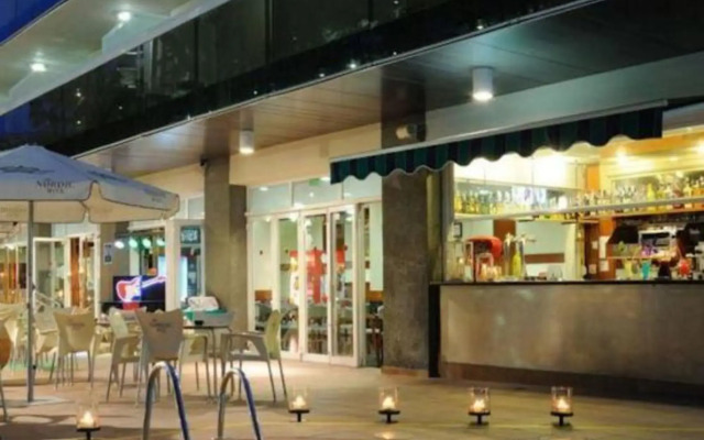 Ponient Aparthotel Marinada