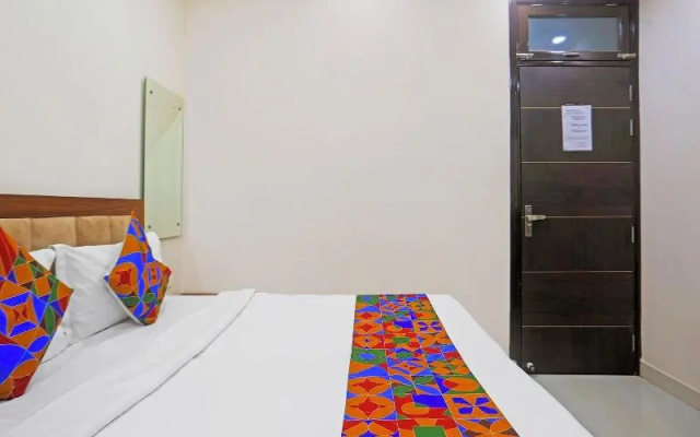 Fabhotel The Hide Away