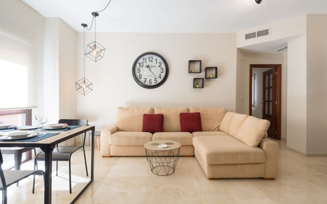 Colon Relax & Quiet Business & Family