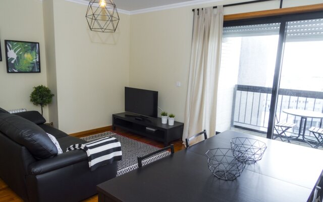 Liiiving in Matosinhos - City Beach Apartment