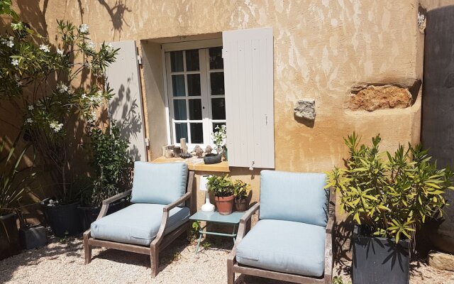 Le Mas De Roussillon