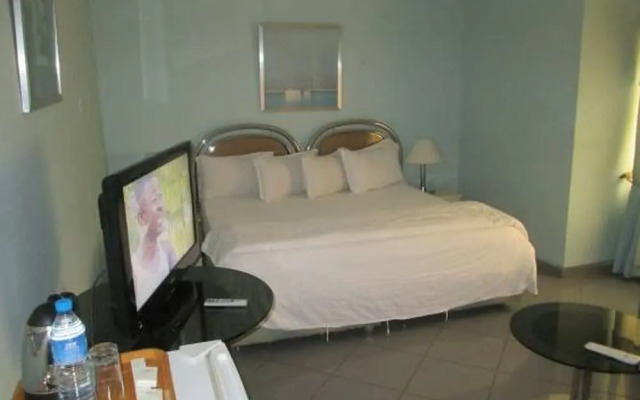 Lamonde Guest House