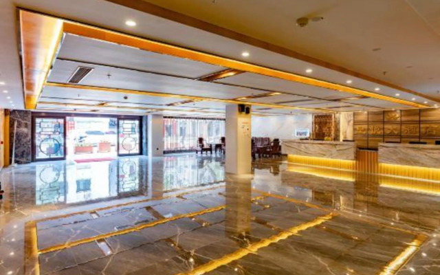 Huangyue Hotel (Wuzhou Arcade City)