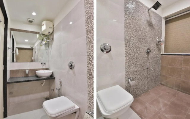 OYO 23289 Hotel Anmol Palace