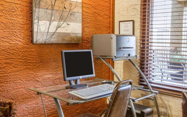 Quality Inn & Suites Goodyear - Phoenix West