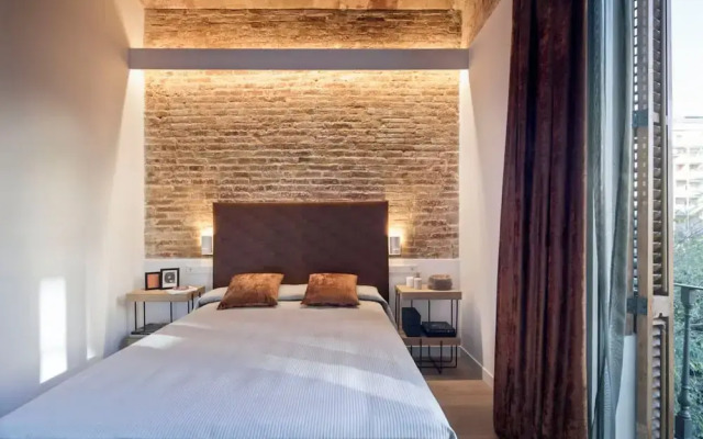 Pau Claris Design Apt. Next to Paseo de Gracia