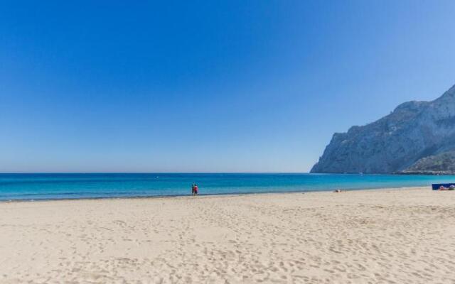 Urbano Blanco Apartments