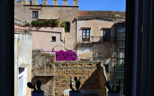 Palazzo Torre Apartment