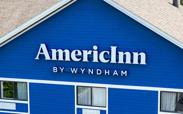 AmericInn by Wyndham Green Bay East