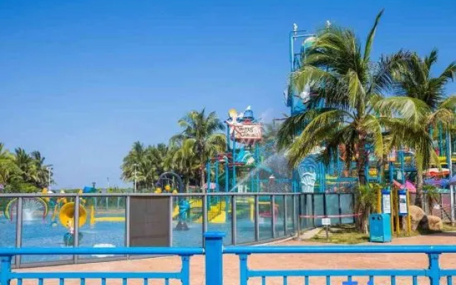 QionghaiBoAoYaZhouWanJiuzhouyang and Scene of Sea Holiday Mansion