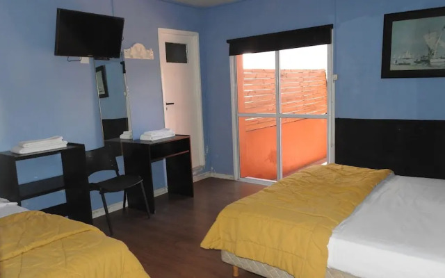 24 11 Petit Hotel