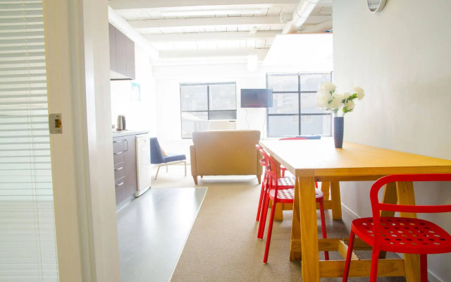 The Setup on Dixon - Hostel