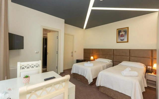 Hotel Emigranti 2