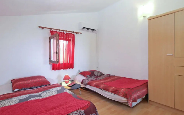 Apartment 1665