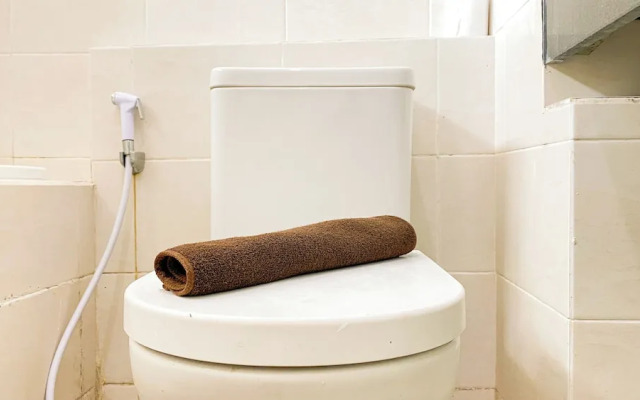 Best Homey And Spacious 3Br At Green Bay Condominium Apartment