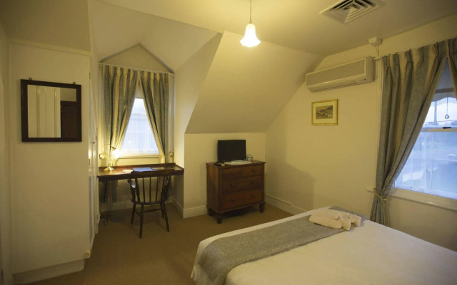 The Racecourse Inn