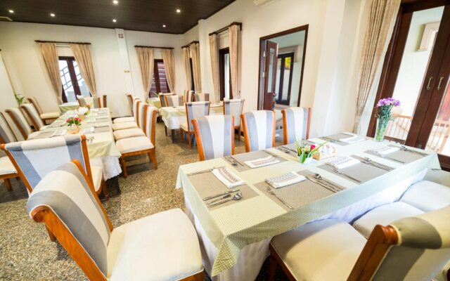 Ang Thong Hotel