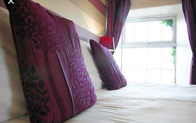 The Manor House Inn