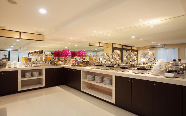 Chiva Bangkok Hotel (SHA Extra Plus)