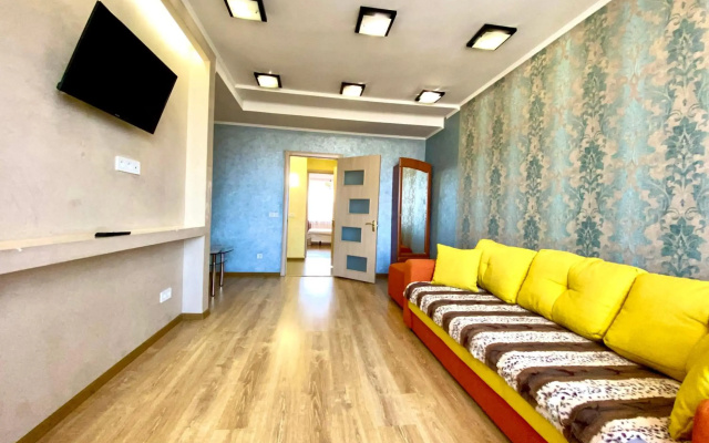 ApartPoltava Светлые и просторные 2-комнатные апартаменты в самом центре Полтавы