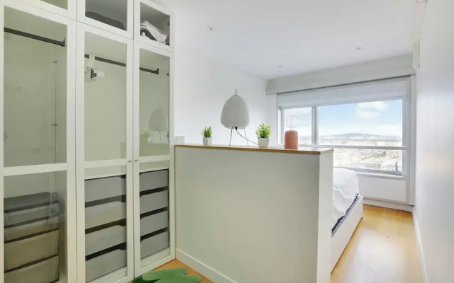 Exceptional View of Paris With A/C - 2bd/4p