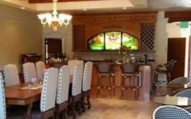 Thorn Hill Vineyards Villa Suite