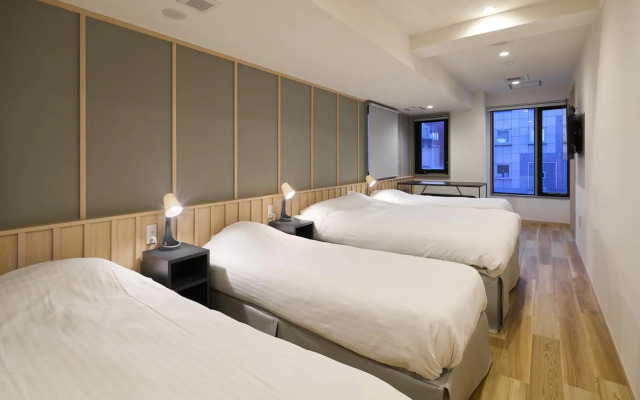 City Hotel N.U.T.S.