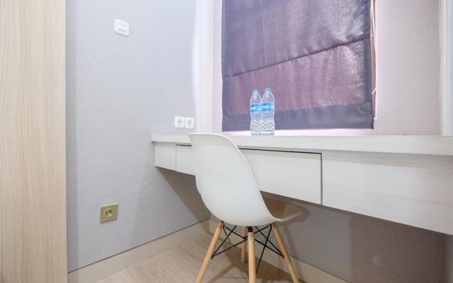 Cozy And Nice Studio At Transpark Cibubur Apartment