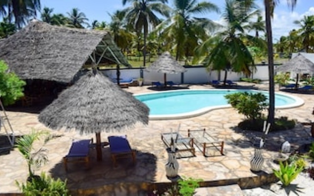 Bwejuu Beach Palm Villa