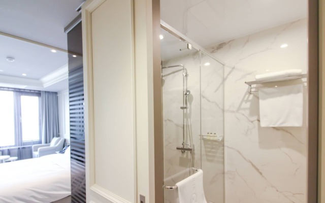 Golden Tulip Ever Yongin Hotel